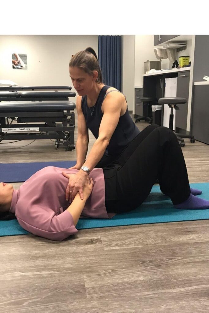 Pelvic Floor Physiotherapy connecting using diaphragmatic breathing